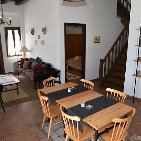 Karpofora Traditional Guesthouse มิลี ภายนอก รูปภาพ